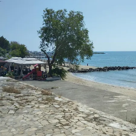 Seafront Lucky Apartamento